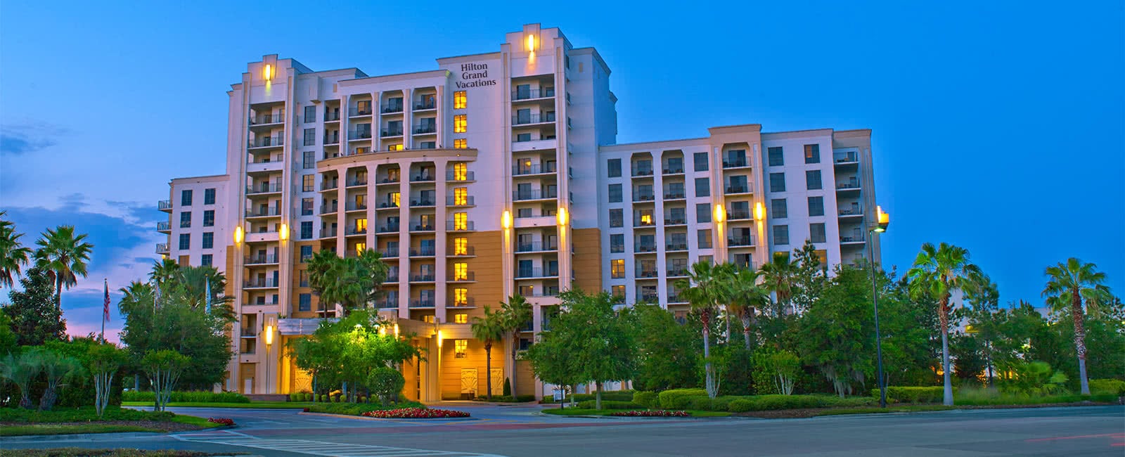 Exterior of Las Palmeras, a Hilton Grand Vacations Club in Orlando, Florida